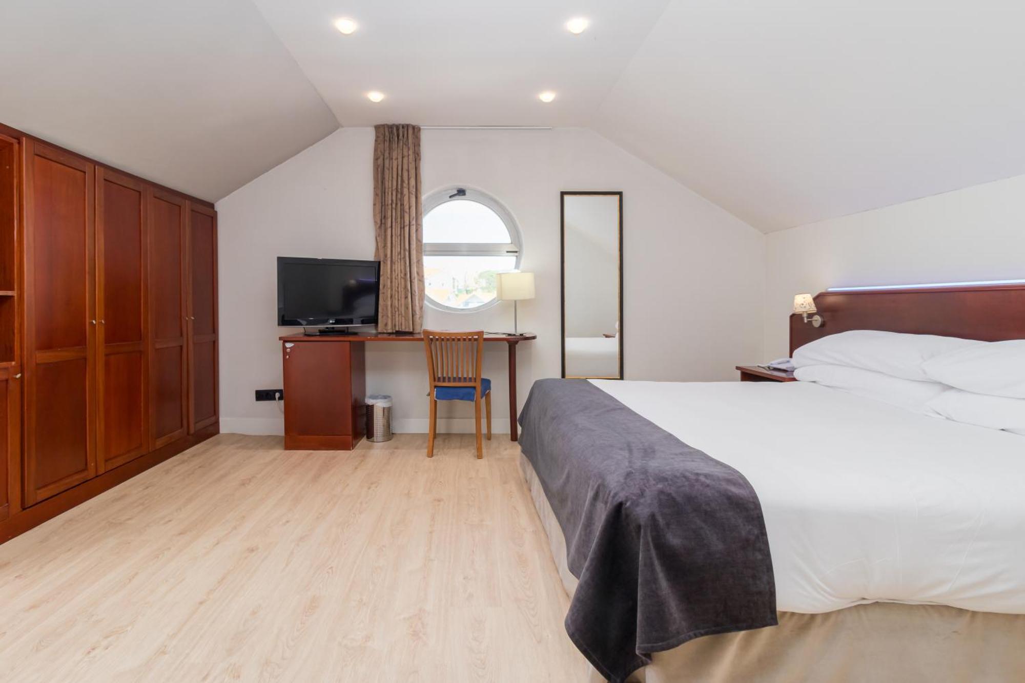 Hotel Milagros Golf Mogro Dış mekan fotoğraf